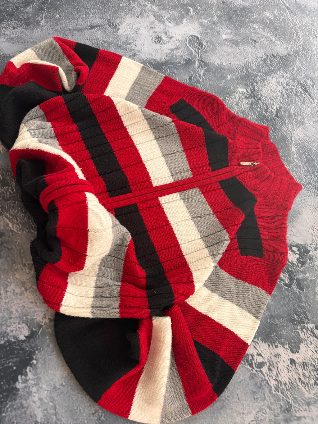 bluza zip w paski czerwona