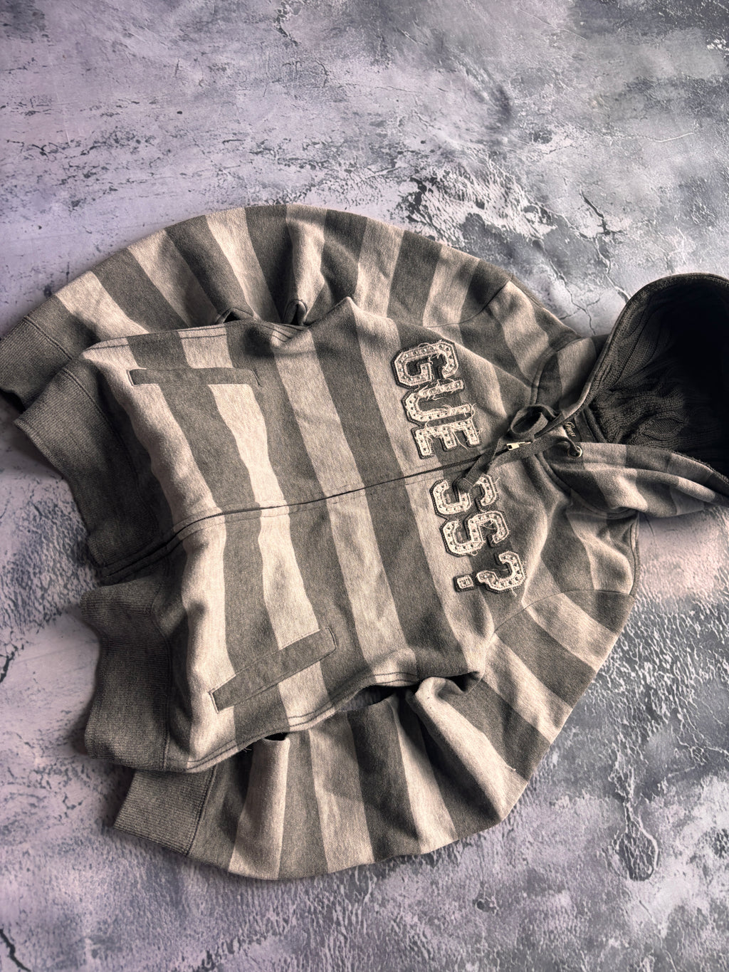 BLUZA HOODIE GUESS ? VINTAGE W PASKI RETRO UNIKAT