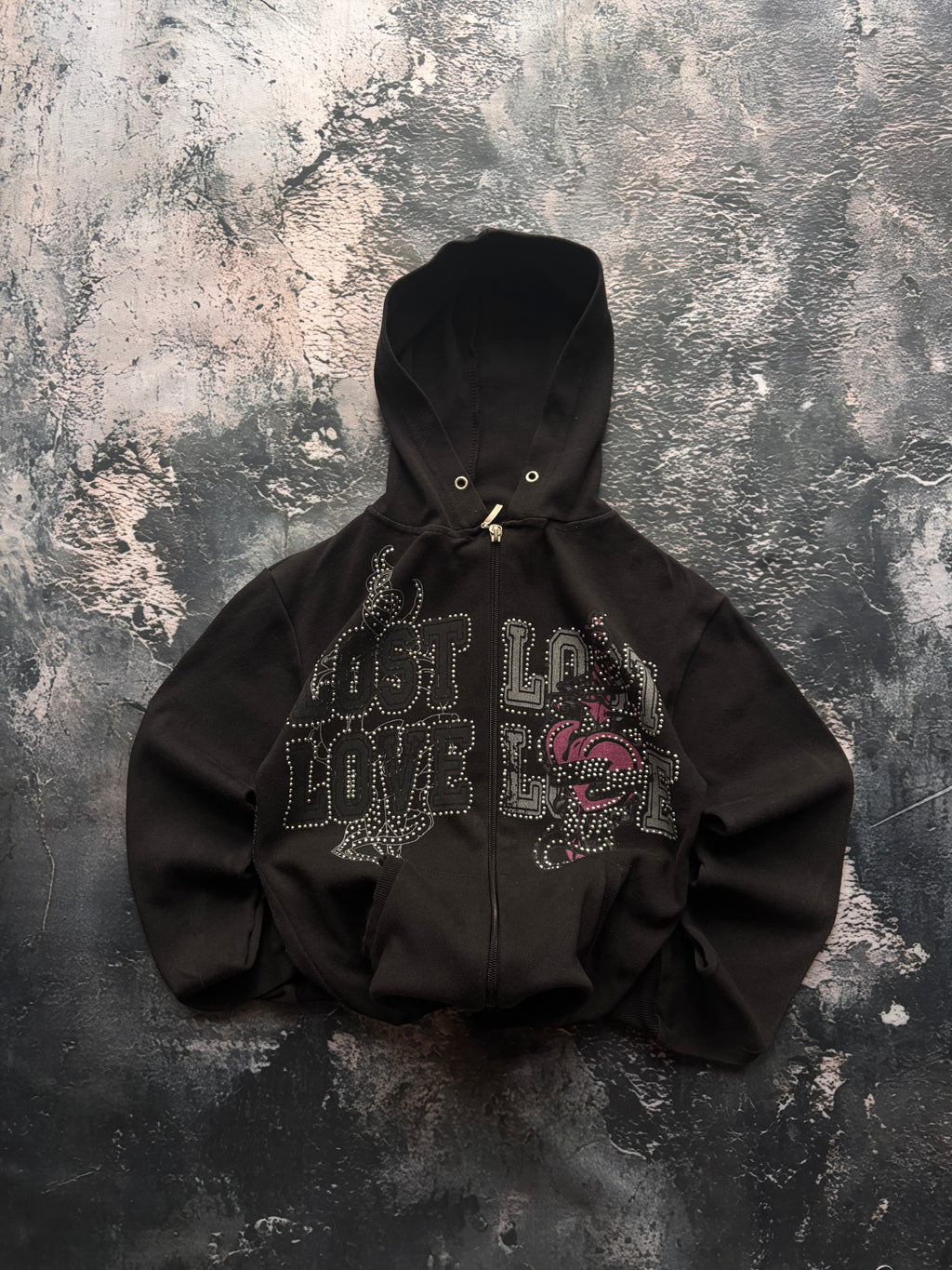 Bluza hoodie y2k lost love graphic czarna przylegający/prosty  krój