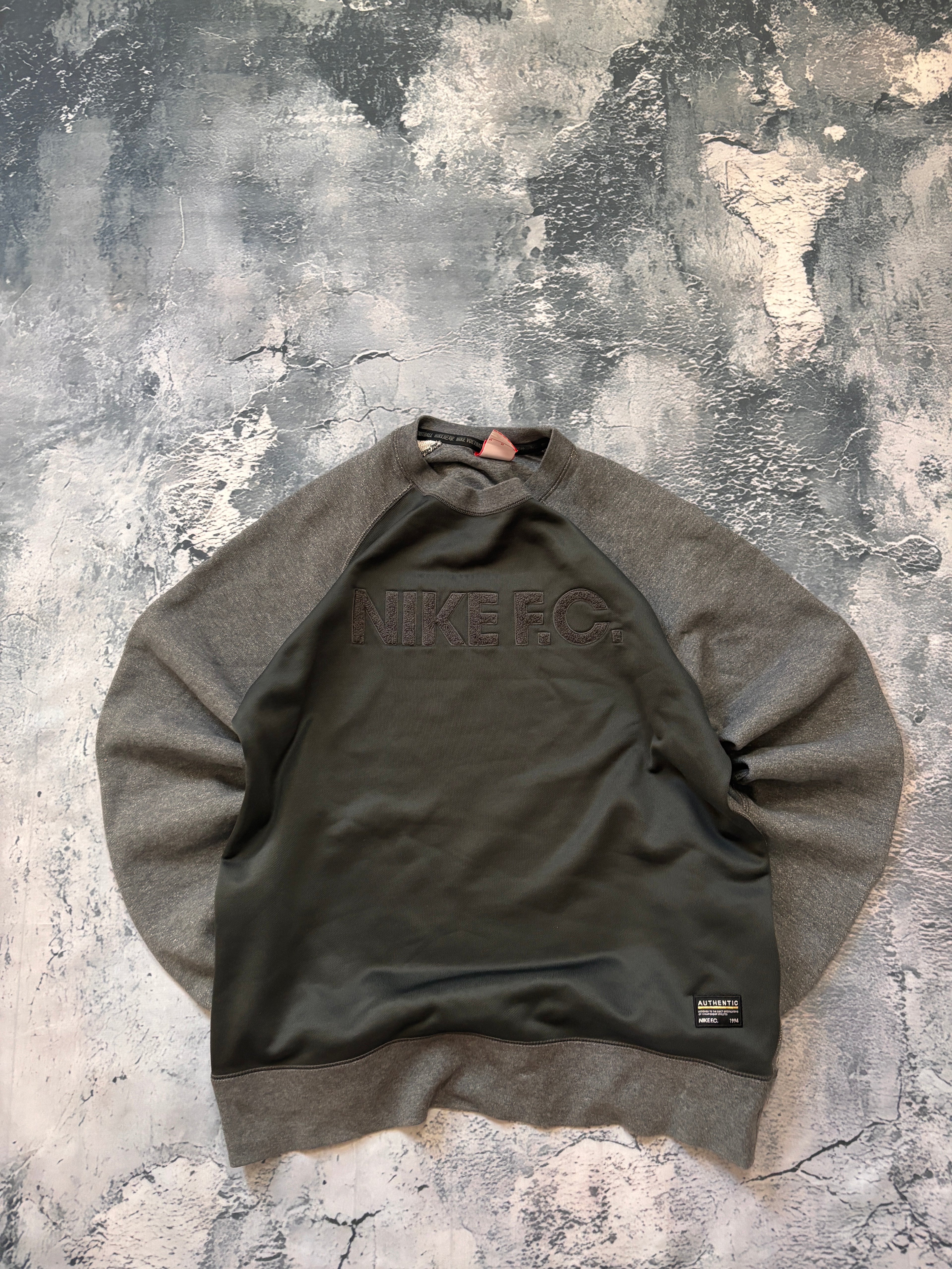 bluza crewneck szaro-czarna NIKE F.C.