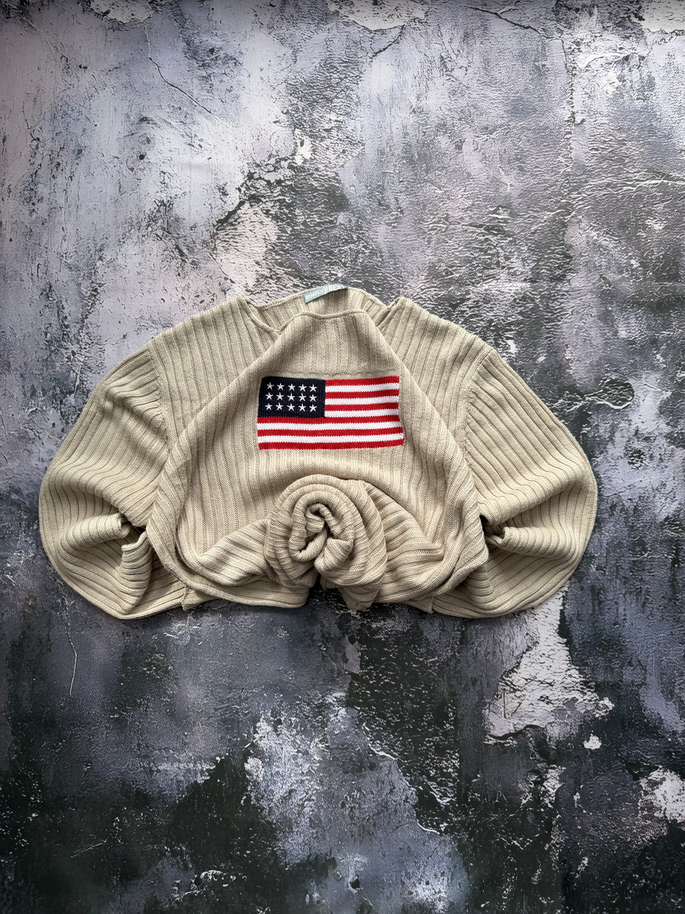 Sweter prążkowany z flagą USA kremowy – krój prosty – XS
