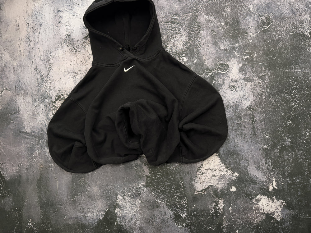 Bluza Nike czarna z kapturem – krój prosty – M