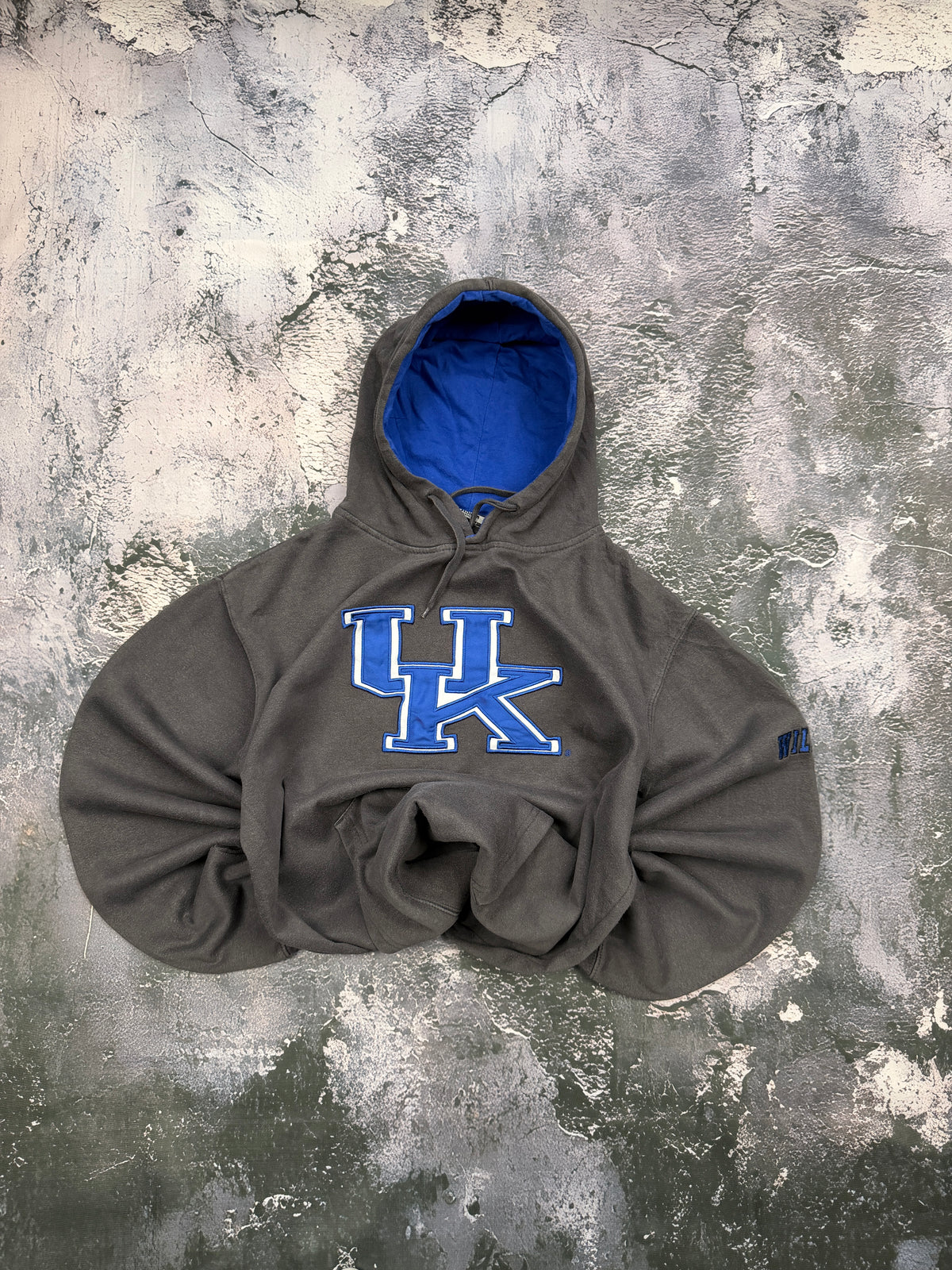Bluza Kentucky UK szara z kapturem – krój prosty – zdjęcie główne