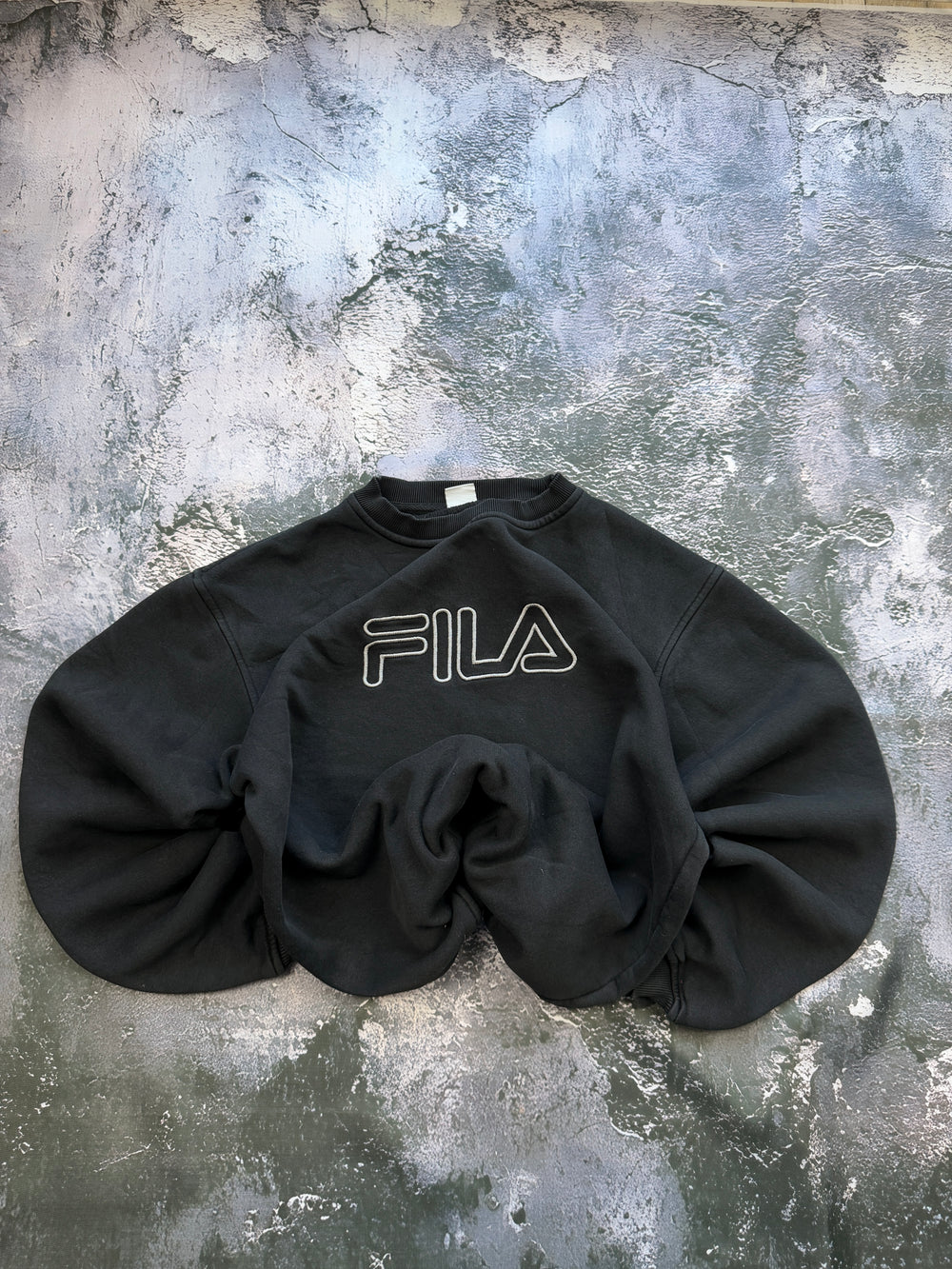 Bluza FILA czarna z konturowym logo – krój oversize – M