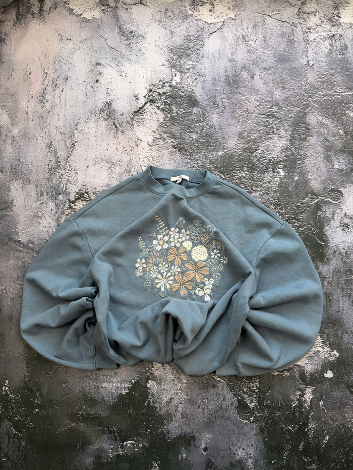 Bluza Vans niebieska z haftem kwiatowym – krój oversize – M